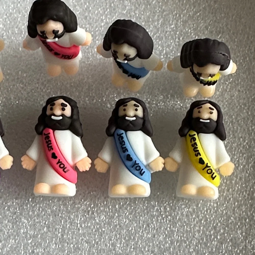 25 Little Jesus Figurines Everyone Needs a Little Jesus NWOT Jesus Loves You